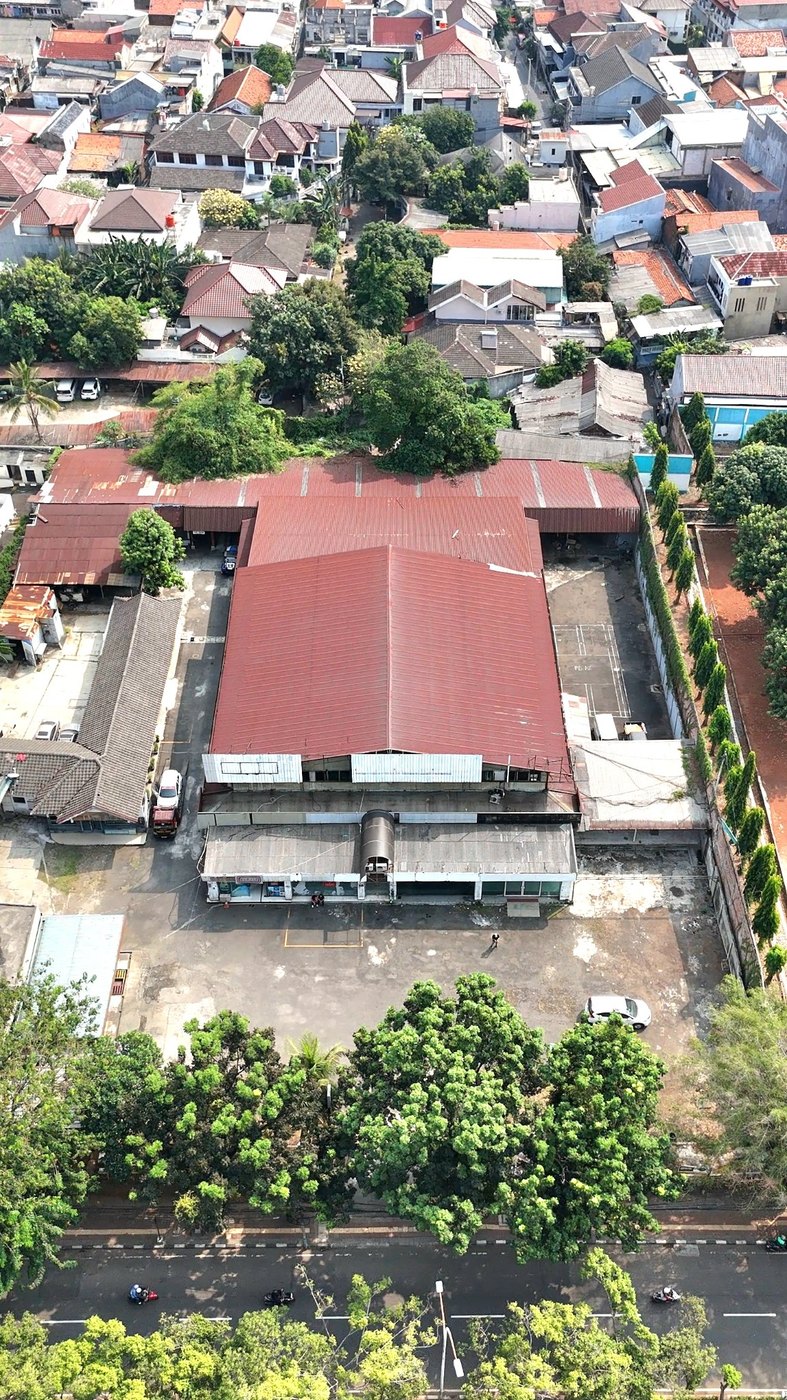 Foto udara vertikal Tampak depan